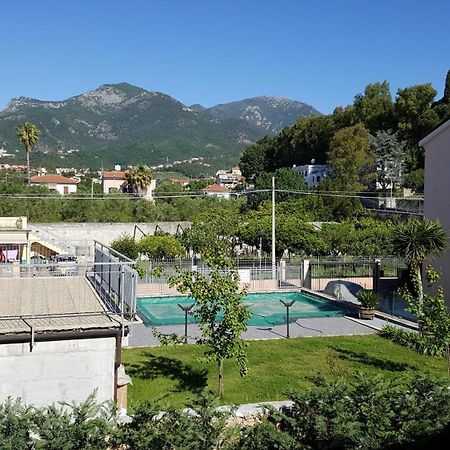 Riviera Palace Residence Loano Pokoj fotografie
